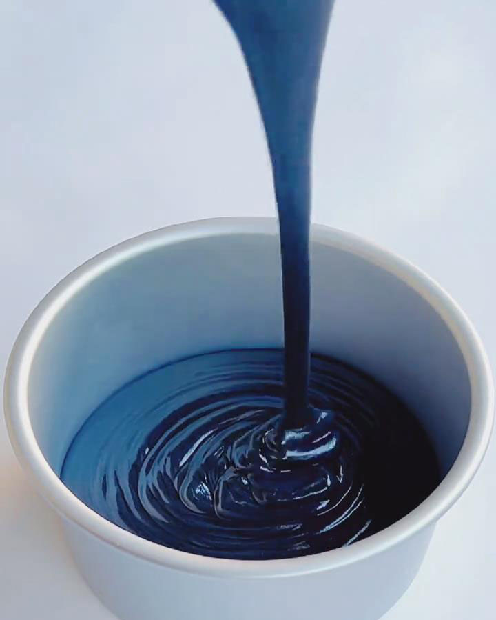 Pour batter into a 6 inch round removable bottom cake pan