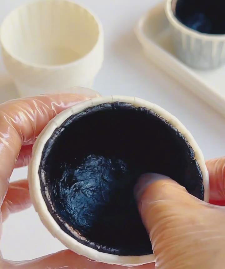 Roll into balls and press into tart molds