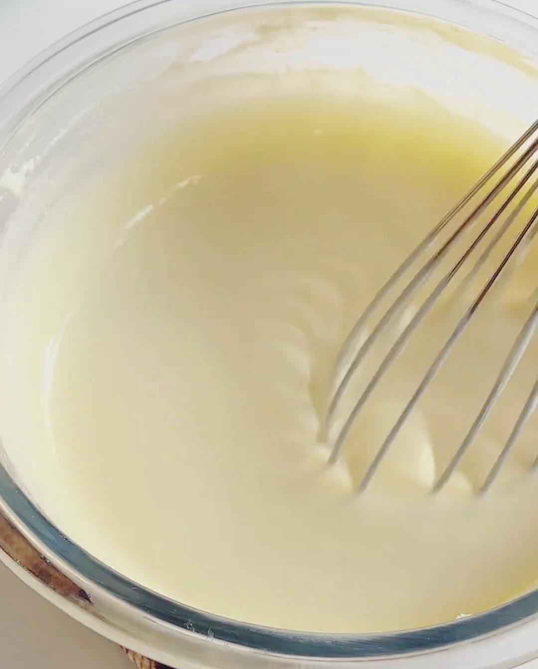 Add 120g heavy cream and stir until evenly combined