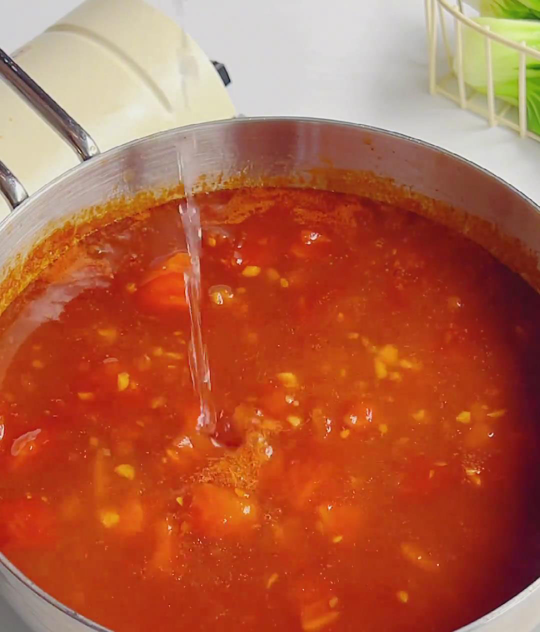 Add 500ml boiling water