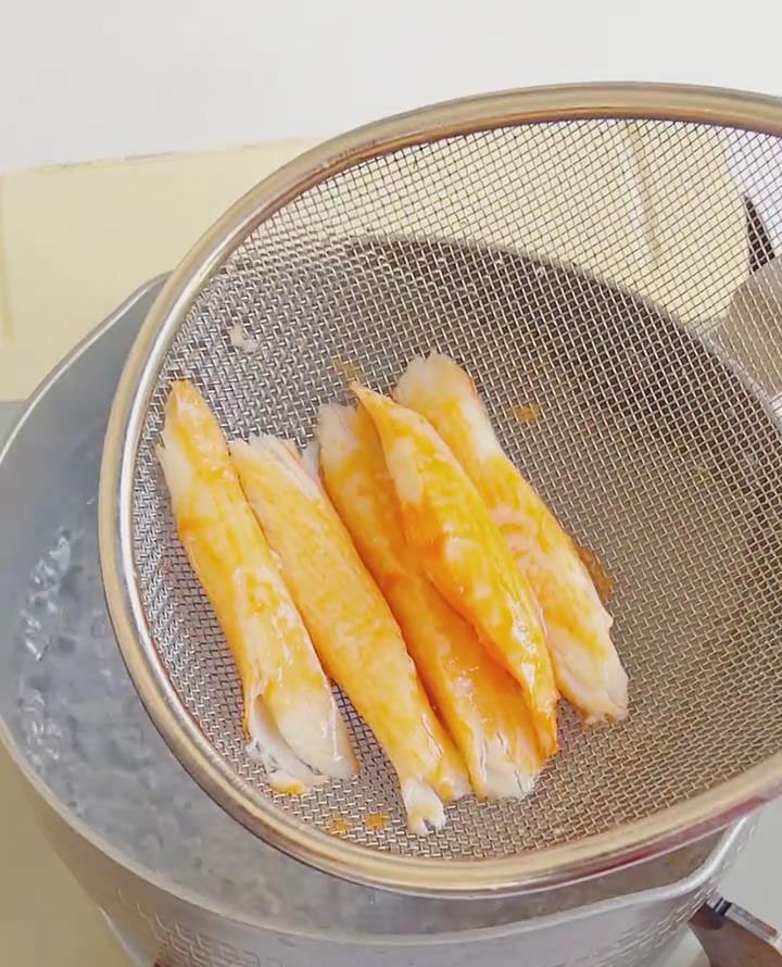 Blanch the crab sticks