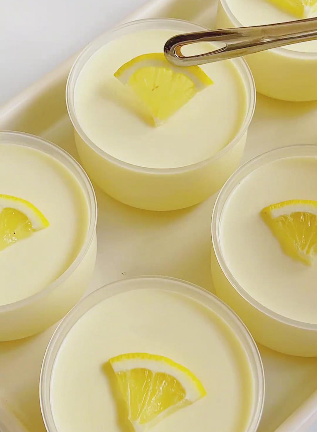 Garnish with lemon slices