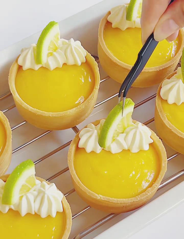 Garnish with lemon wedges