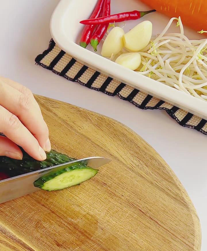 Julienne the cucumber1