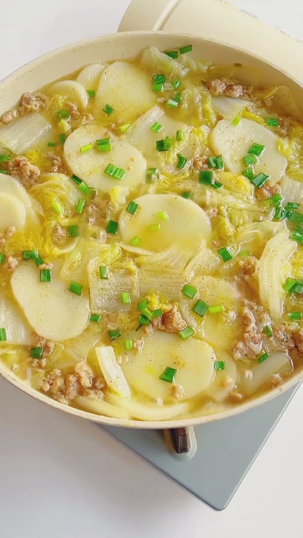 Napa Cabbage Rice Cake Soup (1)