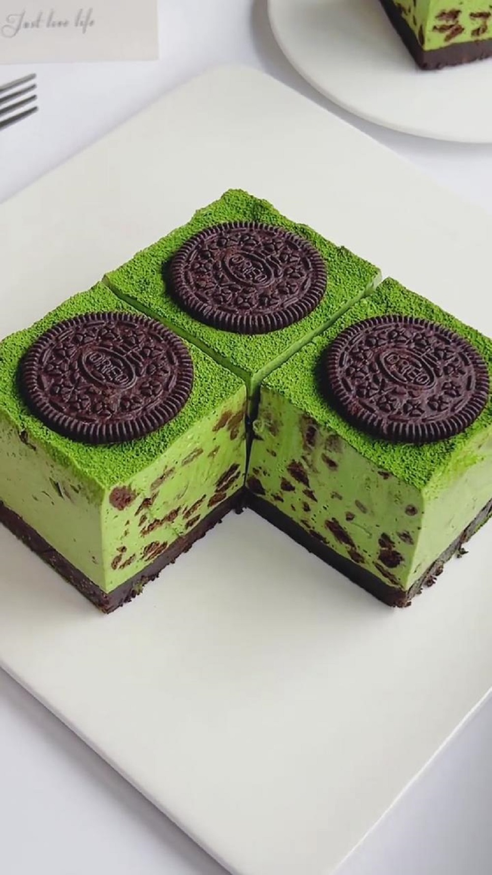 No Bake Matcha Oreo Cheesecake (3)