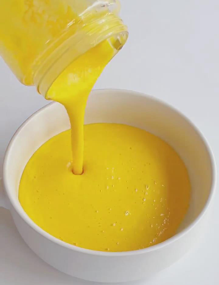 Pour the mango mixture into a serving bowl