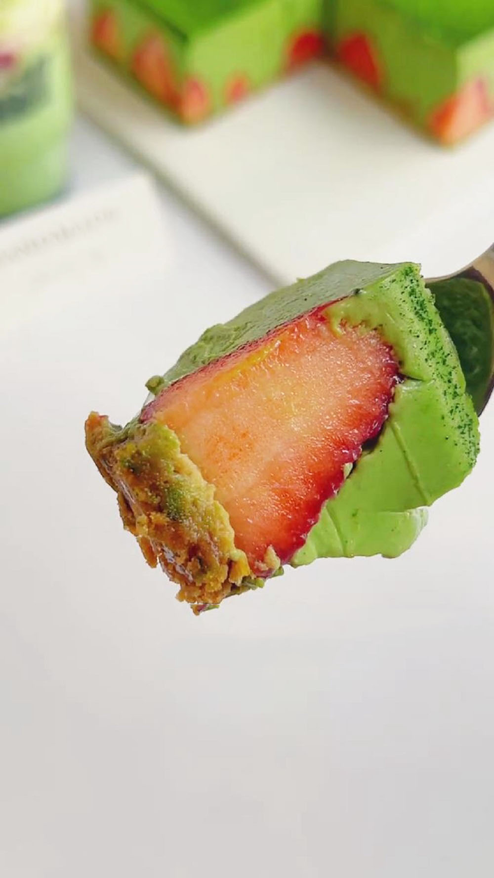 Strawberry Matcha Lava Cake (1)