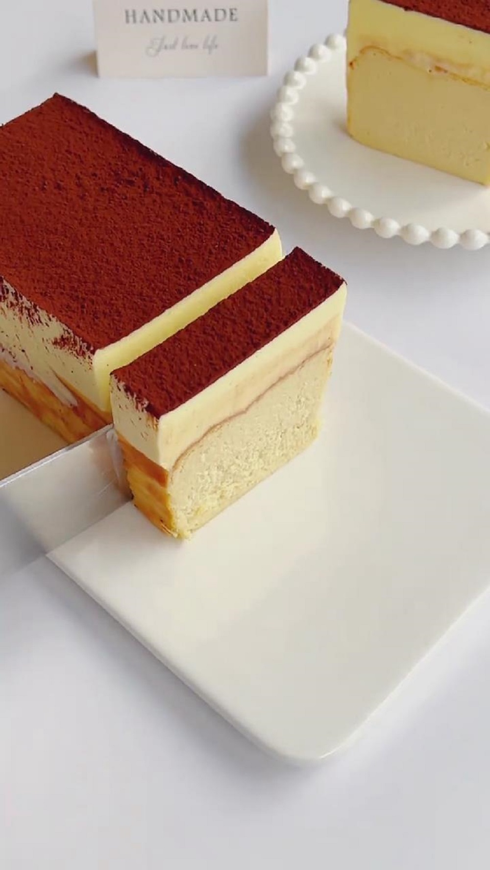 Tiramisu Basque Cake