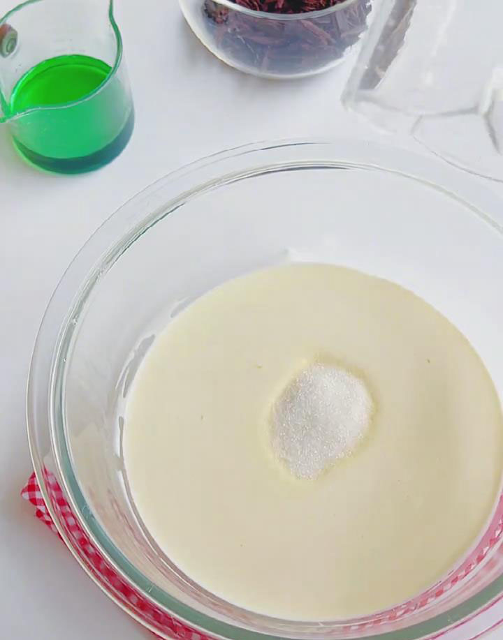 add 300g cream and 30g sugar