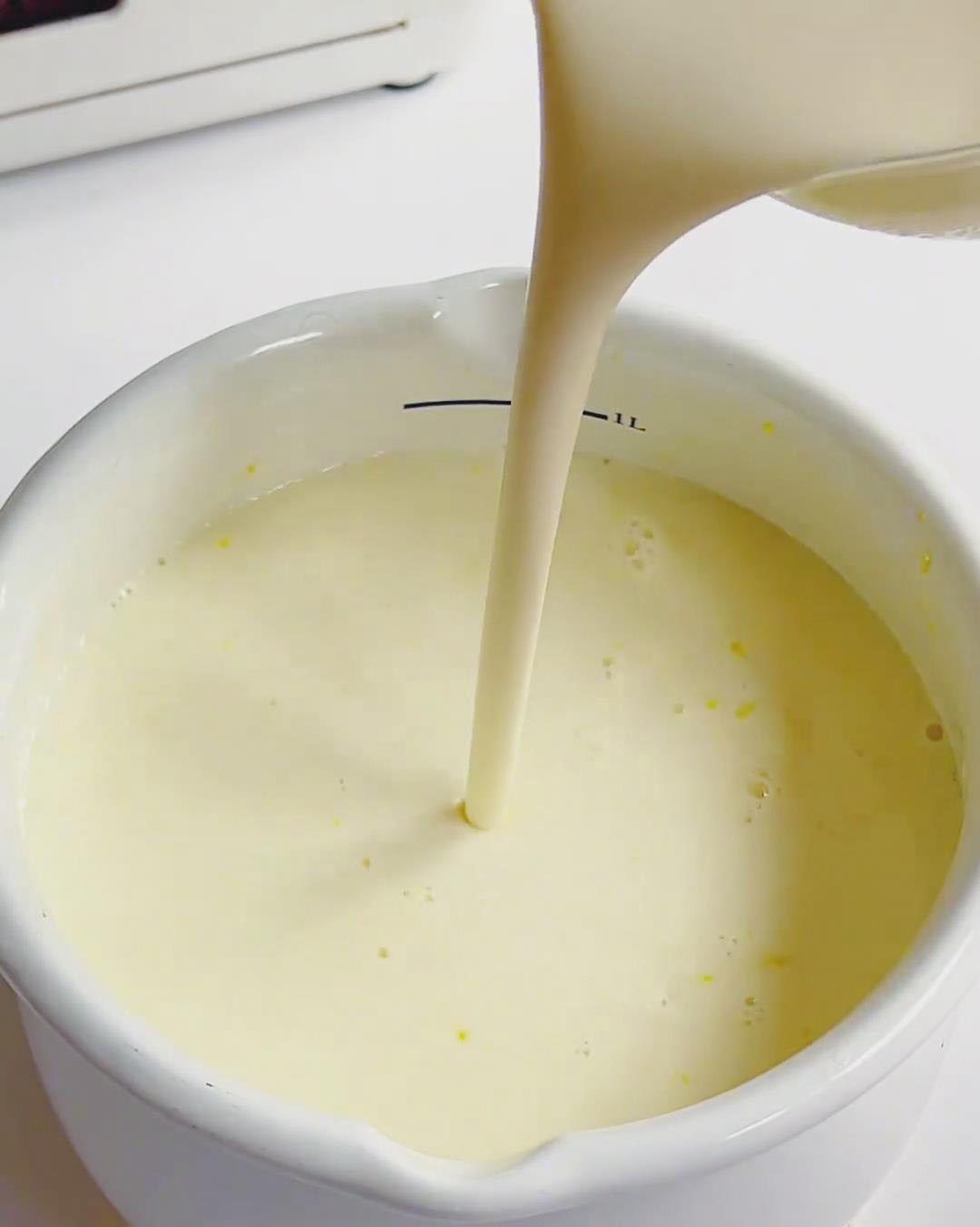 add 300g heavy cream