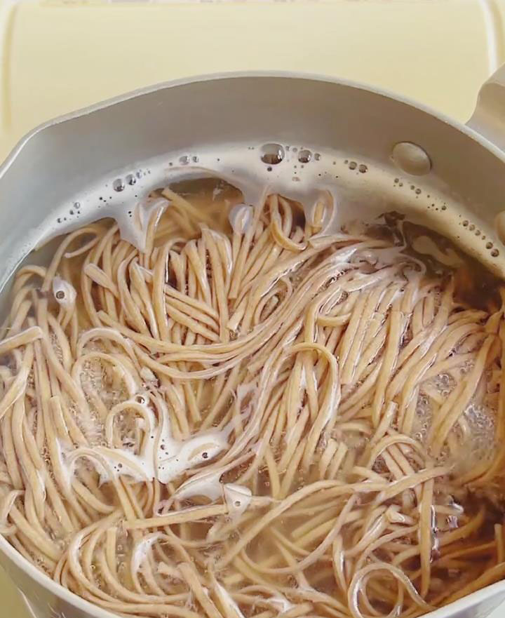 cook the soba noodles