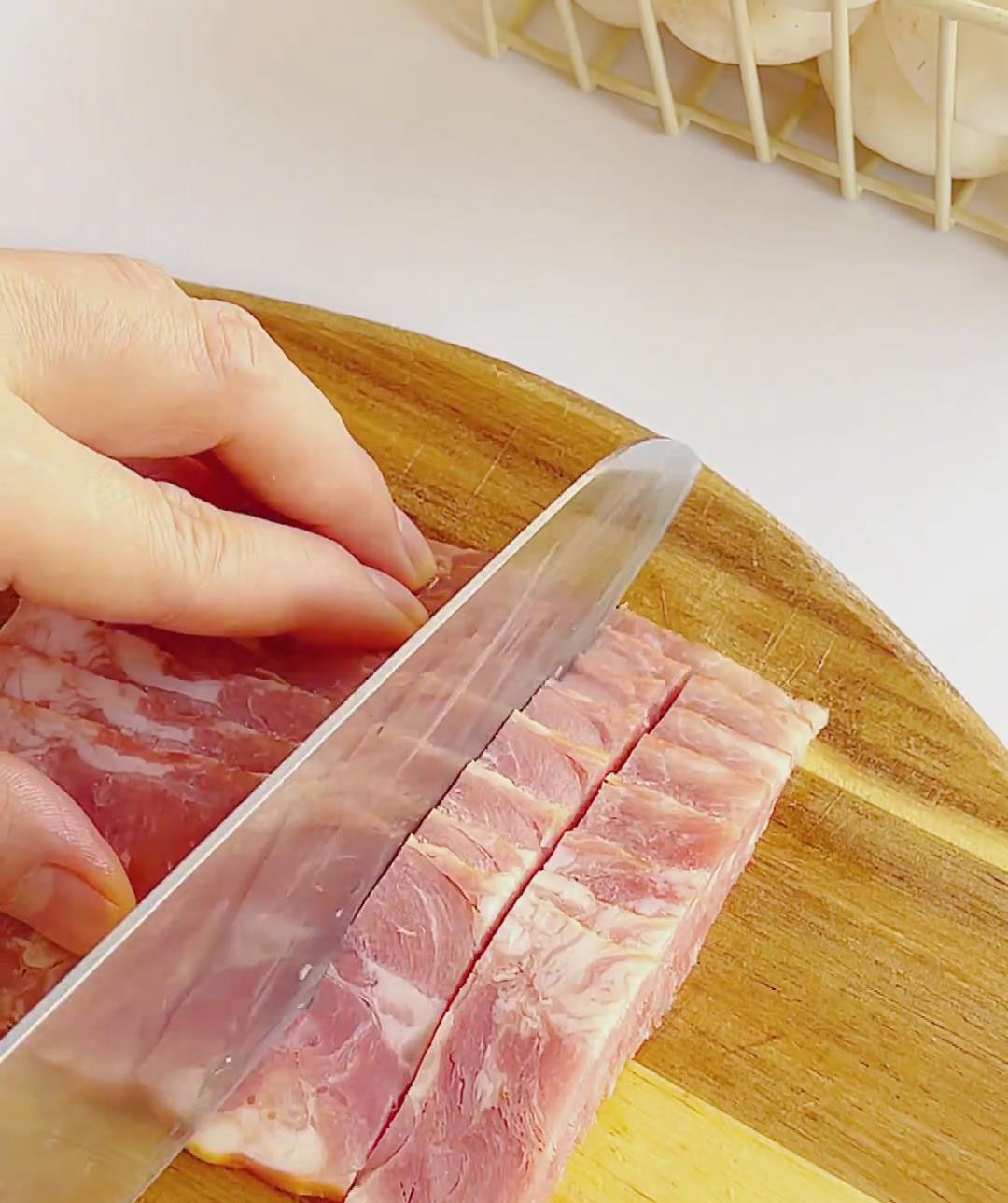 cut into 1cm wide pieces