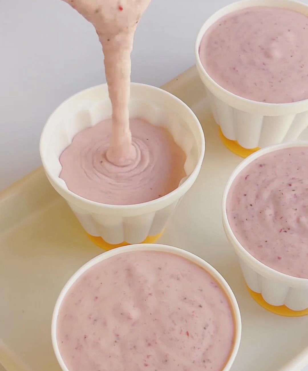 pour the strawberry panna cotta mixture into your chosen dessert cups