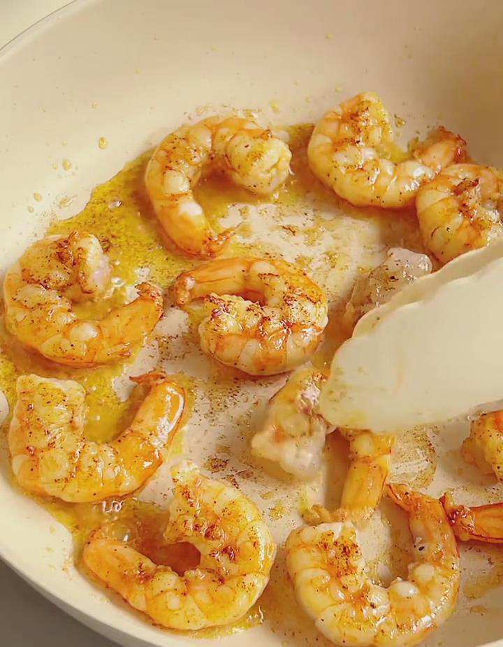Add the marinated shrimp