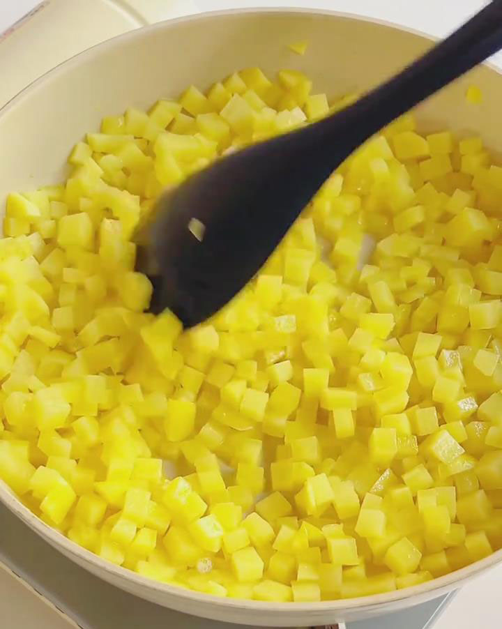 Add the potato cubes