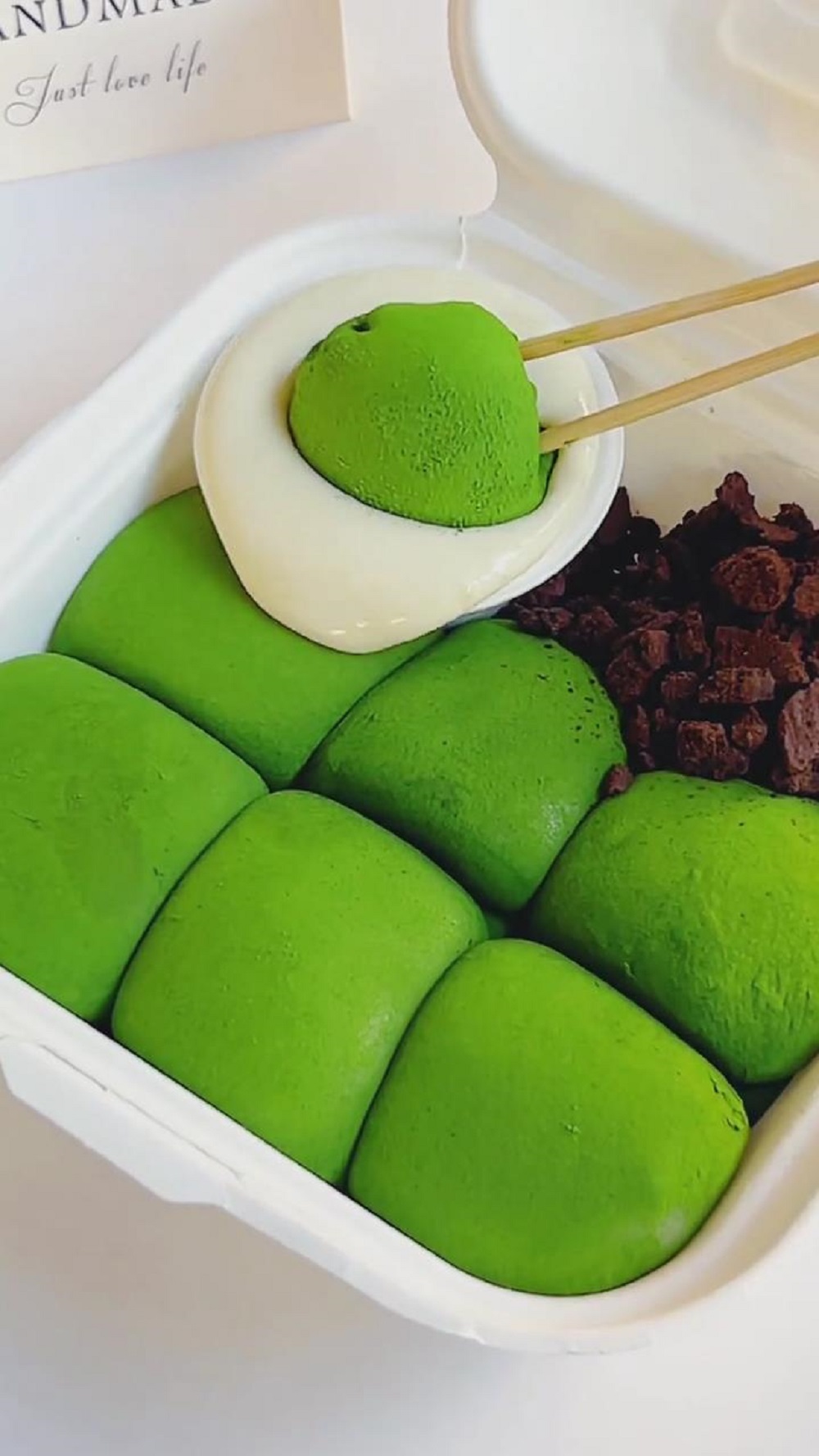 Milk Mochi with Dipping Sauce (3)