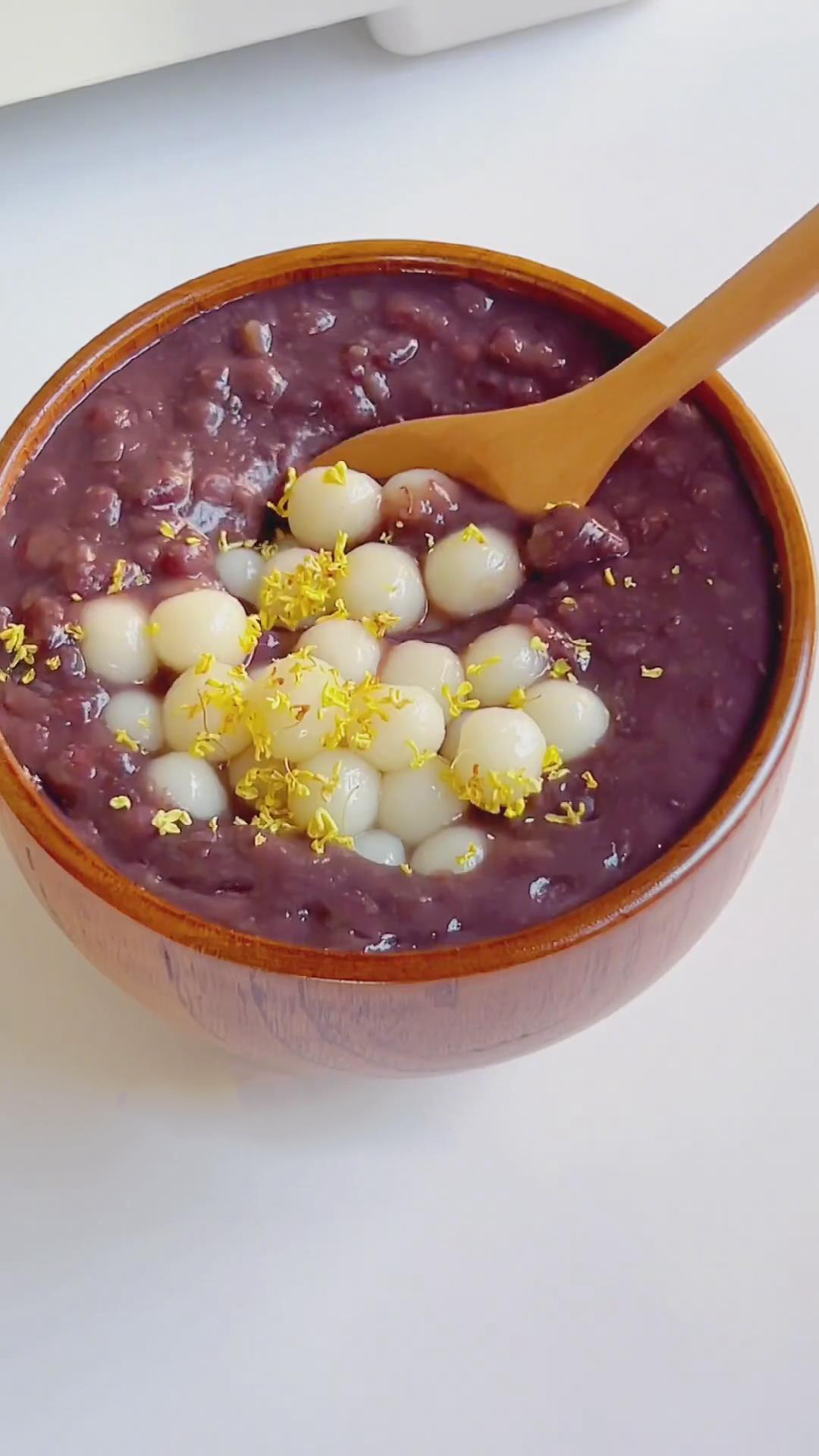 Red Bean Soup with Glutinous Rice Balls (2)