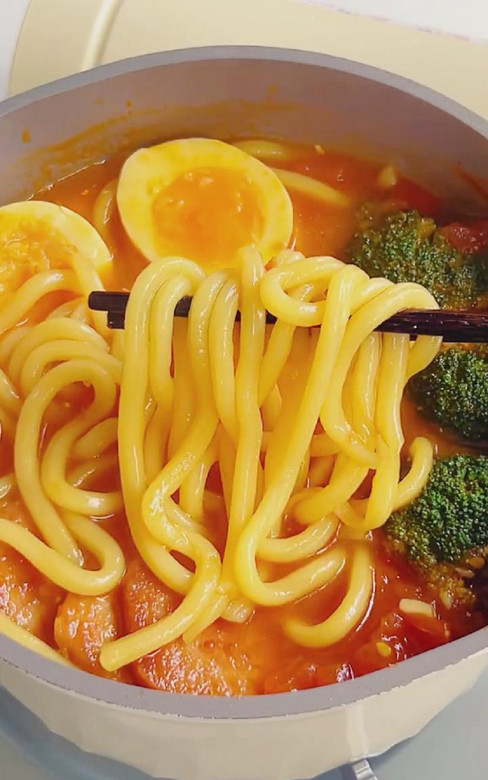 Tomato Udon Soup with Luncheon Meat (2)