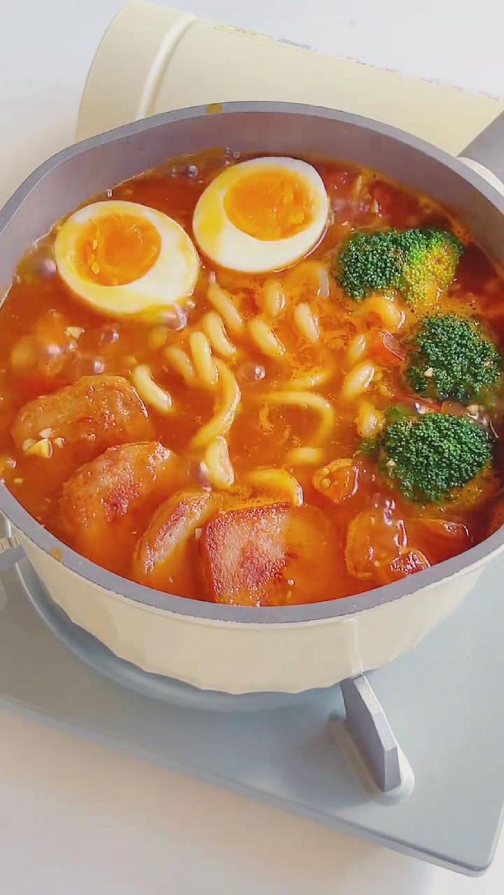 Tomato Udon Soup with Luncheon Meat