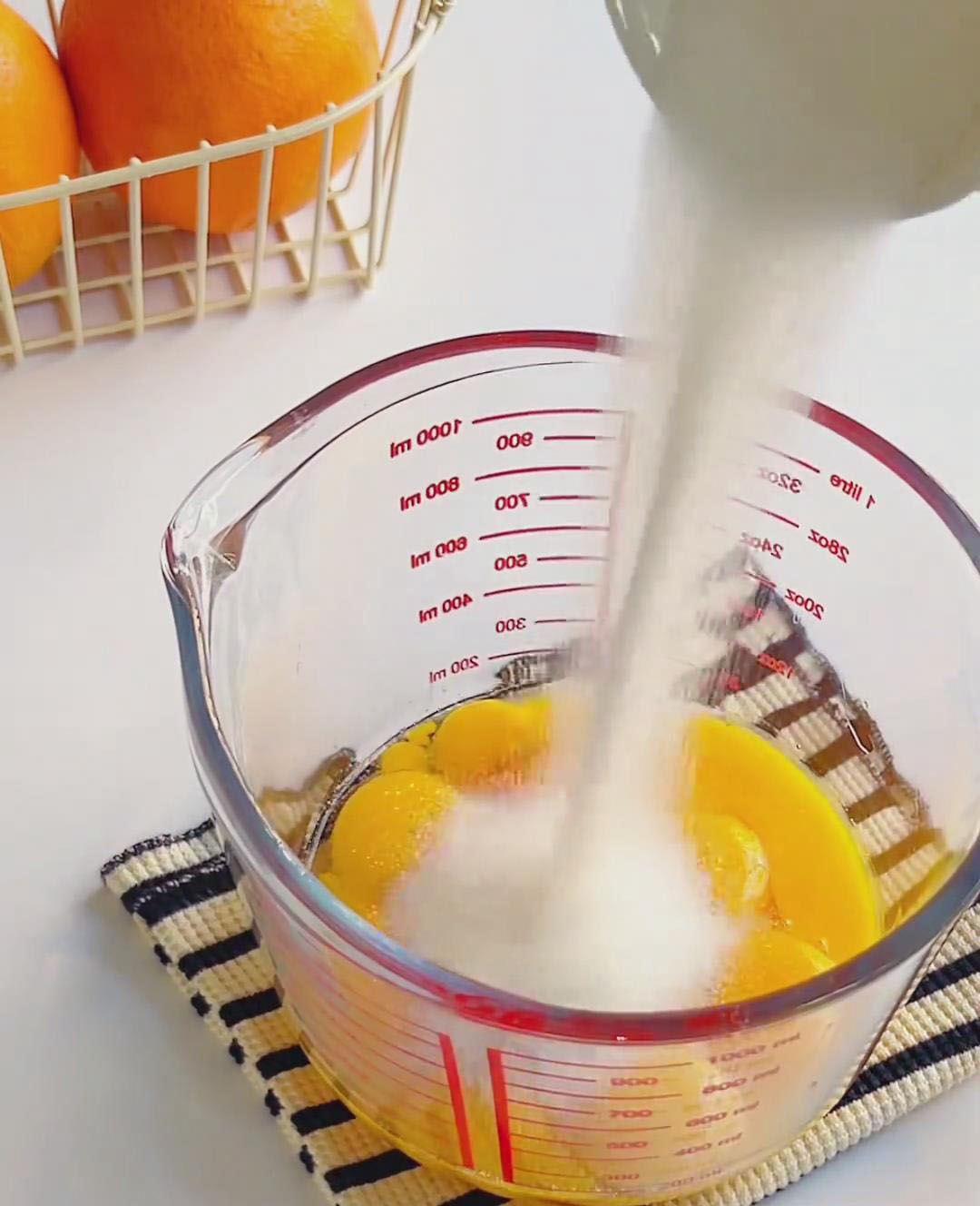 whisk together egg yolks and sweetener