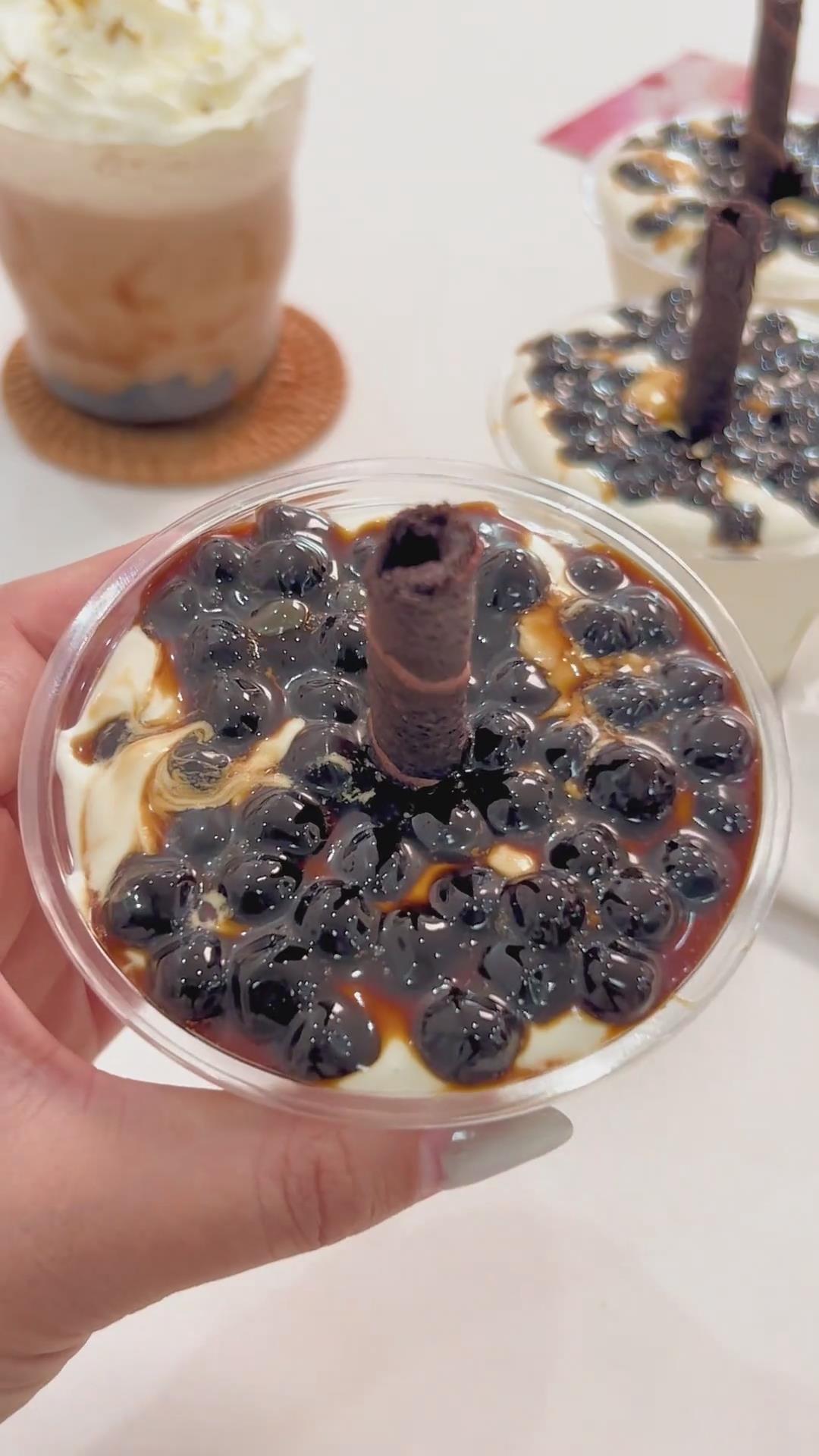 Bubble Milk Tea Cake Cups (3)