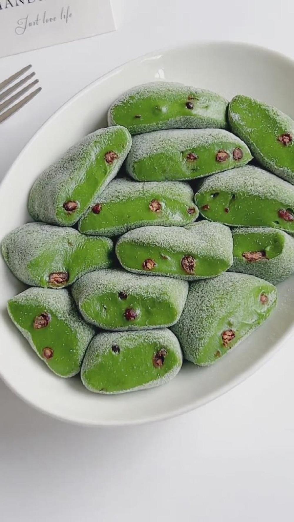 Matcha Red Bean Mochi (1)