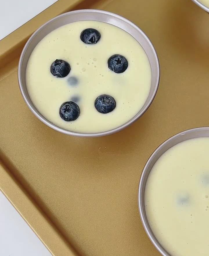 Place another 3 4 blueberries on top