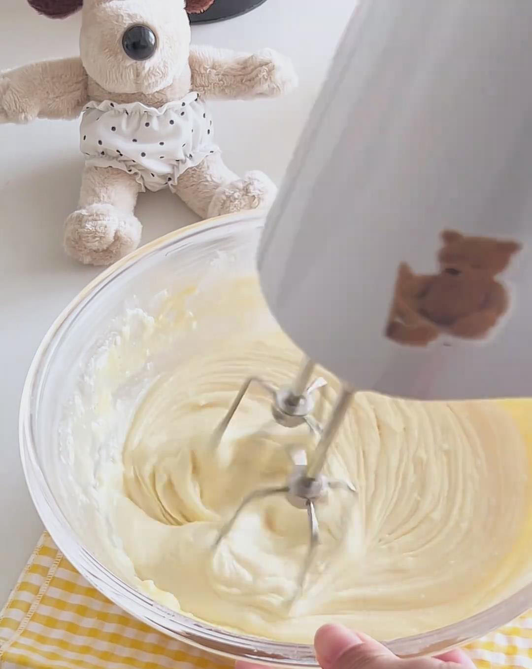 mixing thoroughly after each addition