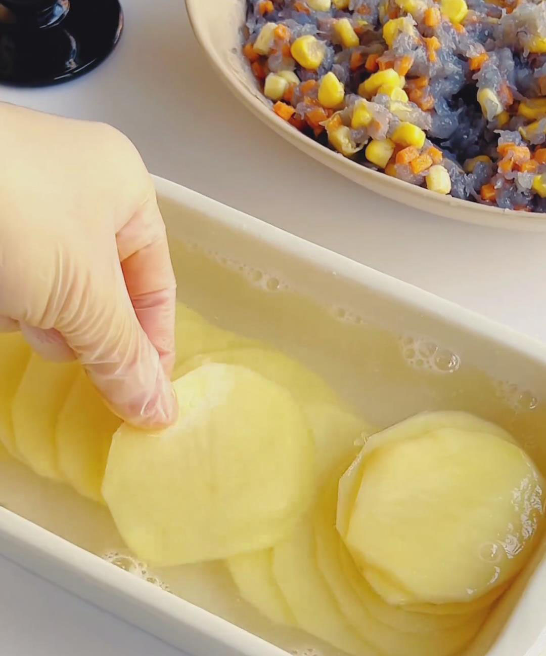 rinse the potato slices