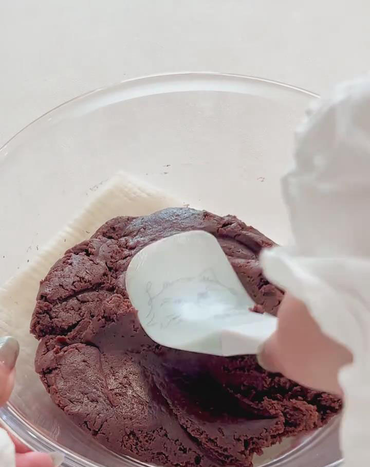 Use a silicone spatula to fold the mixture together gently