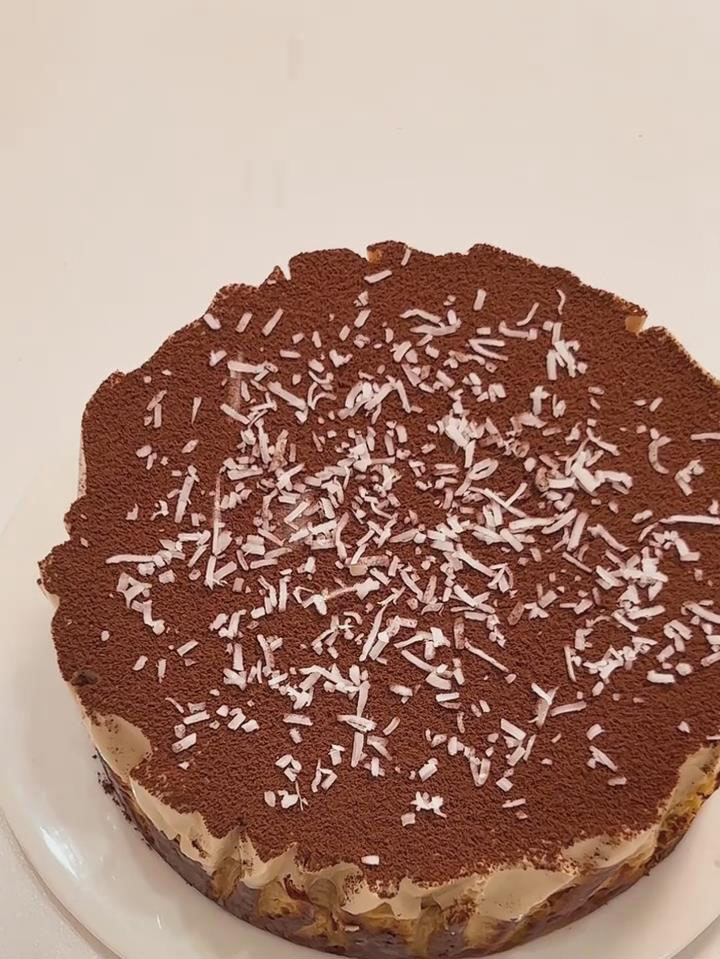 sprinkle coconut flakes before serving